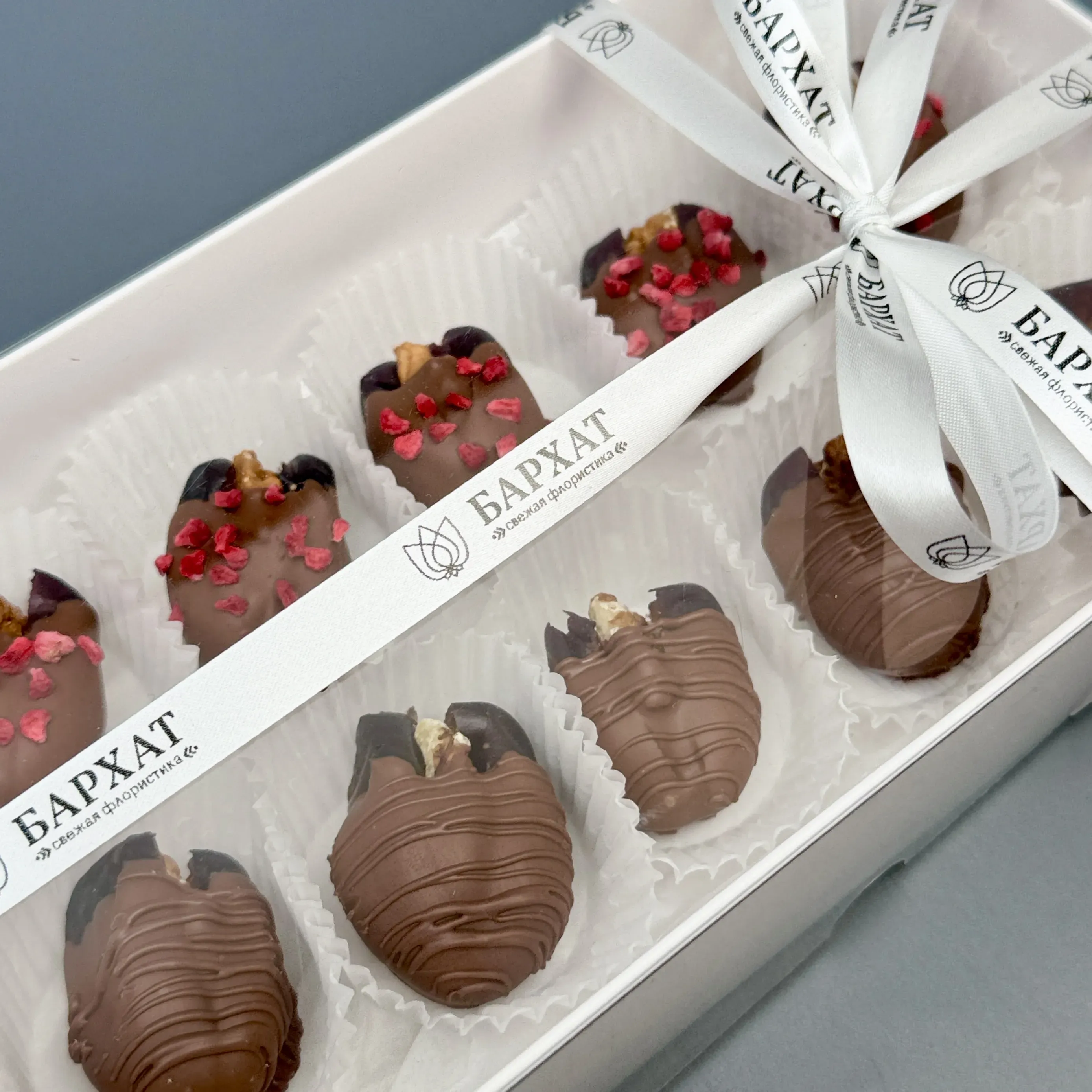 Букет Финики в шоколаде Восточный ларец
