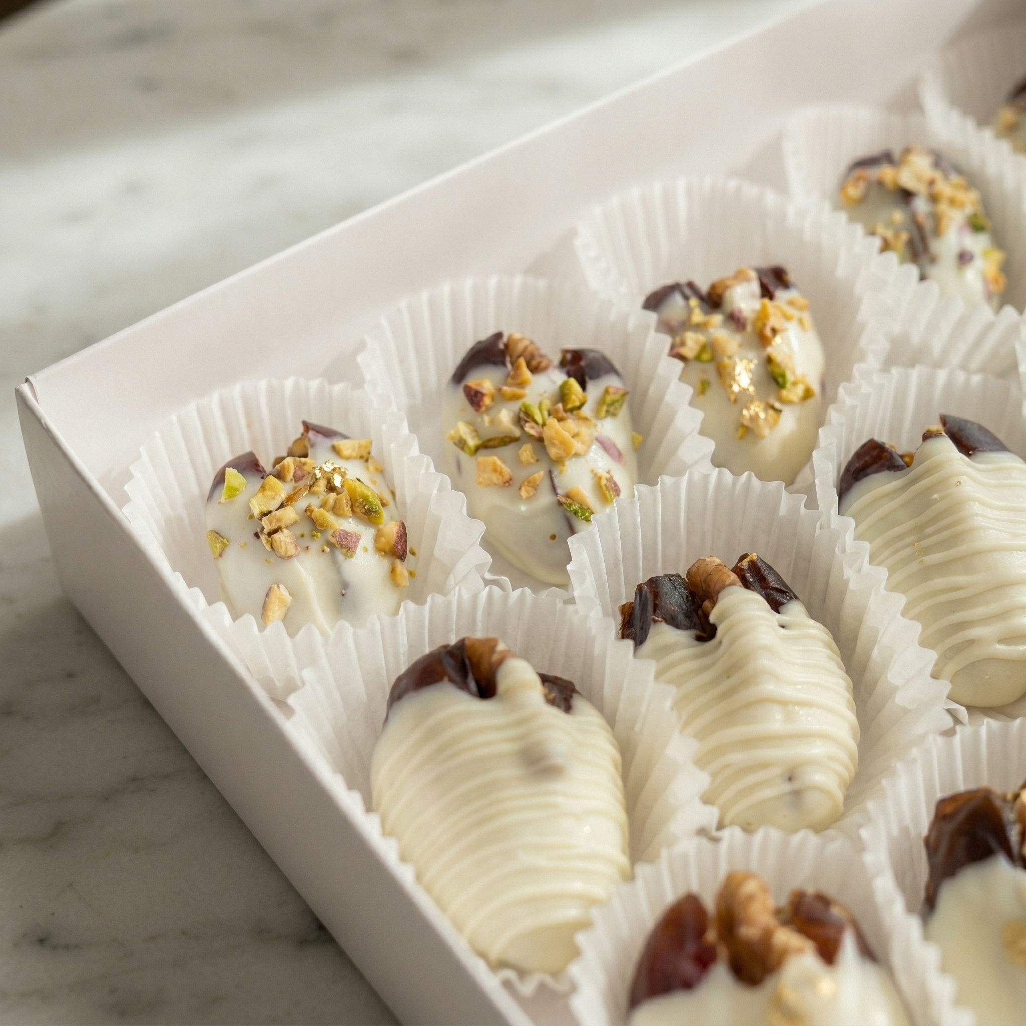 Букет Финики в шоколаде Медовый дворец