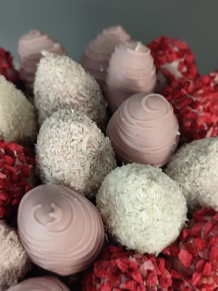 Букет Магнолия в сиреневом боксе