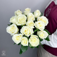 Букет Букет из 15 белых роз под ленту