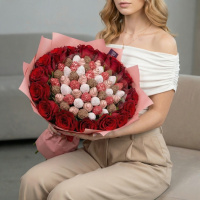 Букет Малиновый закат с розами