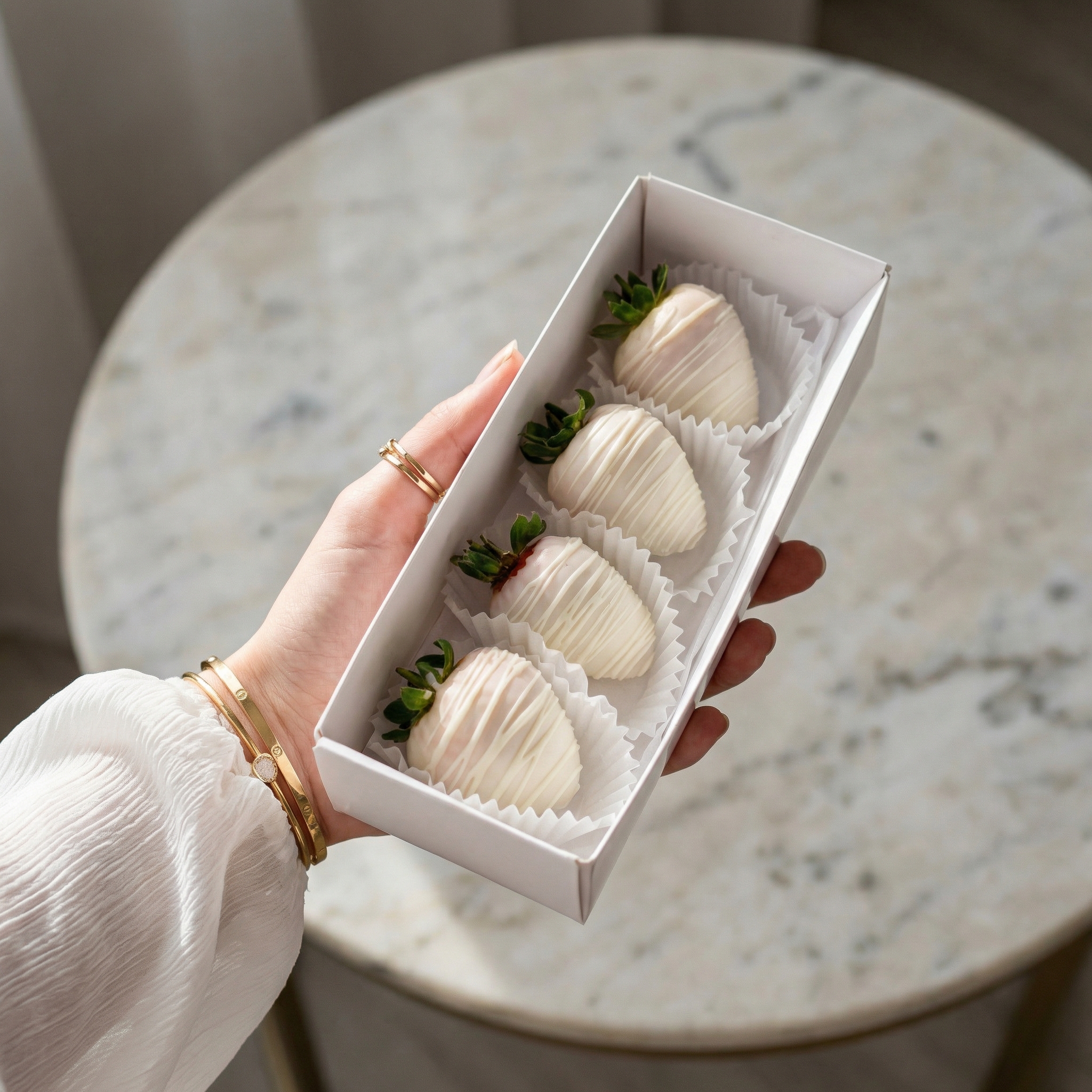 Букет Мини-набор клубники в белом шоколаде