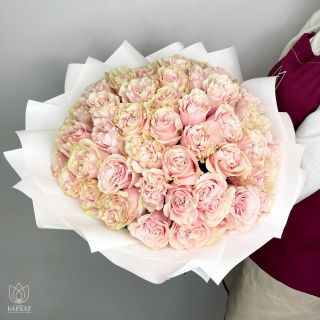 Акция! Букет из 51 розовой розы в белой упаковке